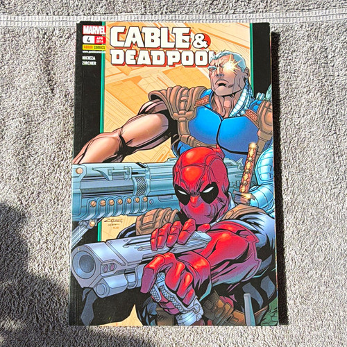 Panini comics cable deadpool - comics,